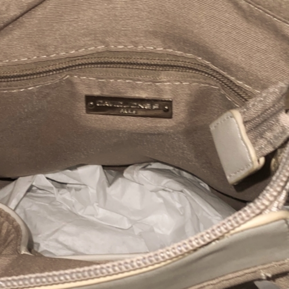 Handbag - Picture 6 of 10